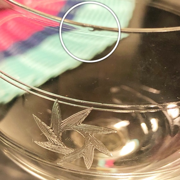 Pair of Spiral Star Etched Crystal Wine Glasses - Picture 12 of 15